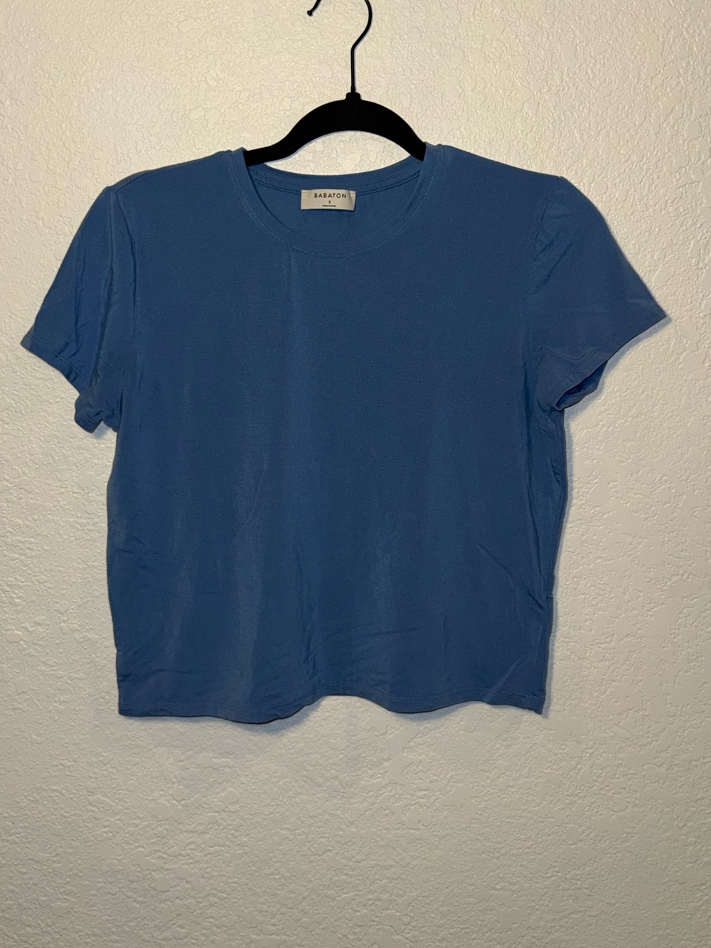 BABATON Aritzia Blue Crewneck Short Sleeve Casual Cropped Tee Tencel Stretch S